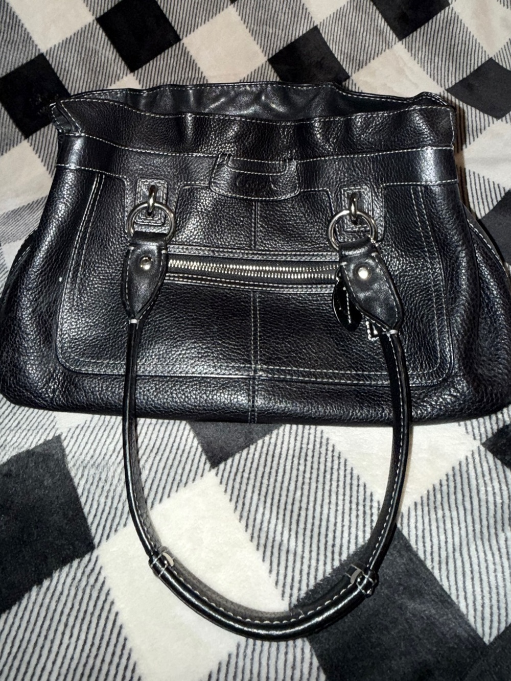 Coach Classic Black Leather Tote Handbag - Timeless Everyday Style